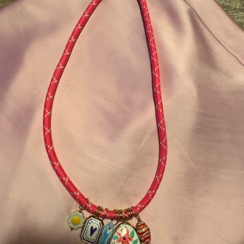Long necklace Zara pink and gold like new