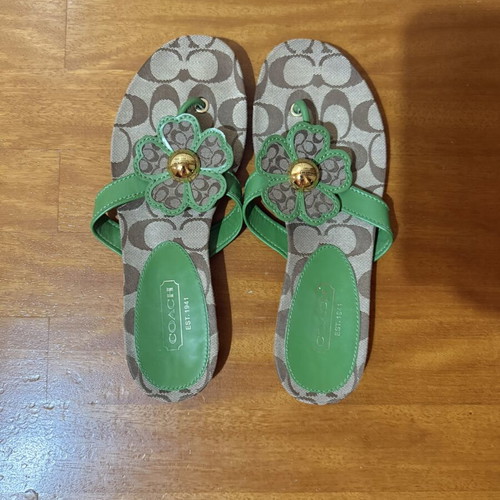 Coach Patty vintage women's thong sandals like new, beige and green
