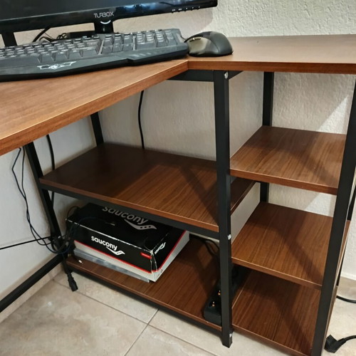 Corner desk like new