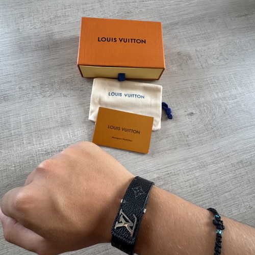 LV Bracelet black like new