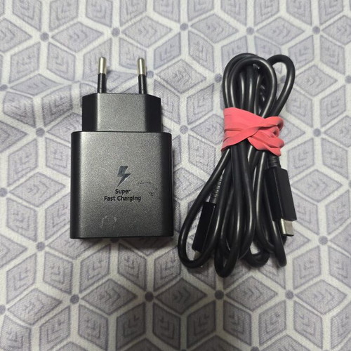 Samsung 45W charger with 1.8m 5A cable like new