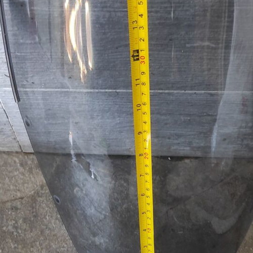 Givi windshield 40cm for TDM 900 like new, slightly tinted