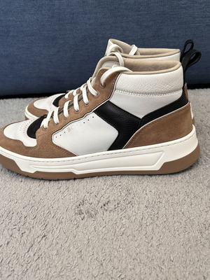 Hugo Boss Baltimore Hito δερμάτινα sneakers νούμερο 40 σαν καινούργια, καφέ και λευκά