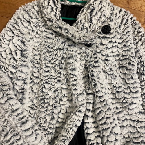 Topshop London faux fur coat new, lightweight, lined, size M