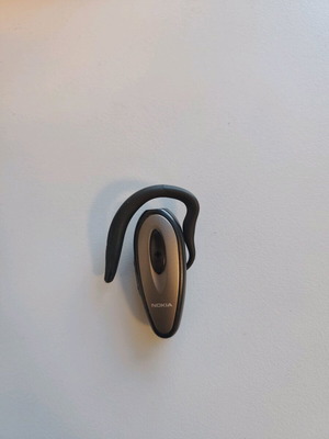 Nokia BH-202 Bluetooth Headset used
