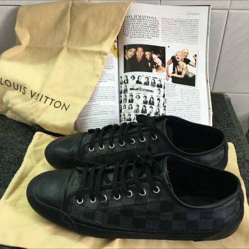 Louis Vuitton sneakers size 45 like new, black