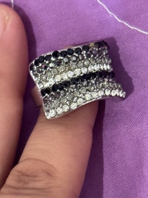 Ring adjustable black and white ombre rhinestone dome used