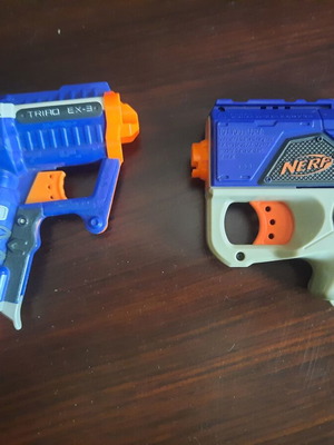 Mini Nerfs set like new, perfect for kids over 8