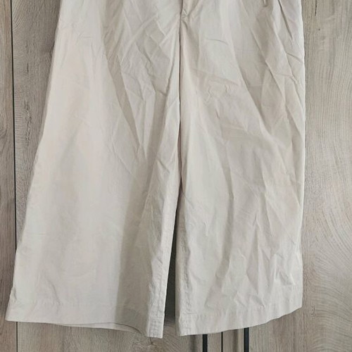 Zara high-waisted 3/4 pants large like new, beige