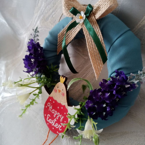 Small May wreath used with wildflowers and wooden chicken