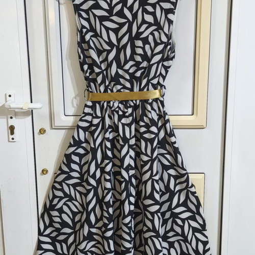 Wrap dress black and white with pockets like new, S/M/L