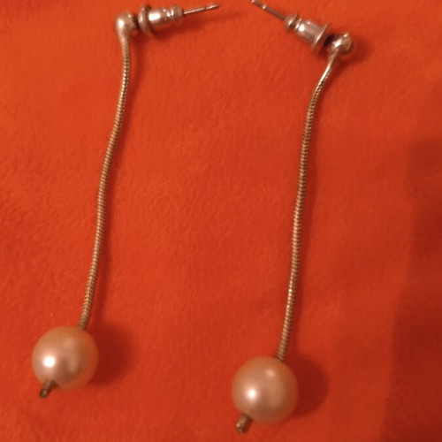 Earrings used, long with white imitation pearls and silver snake chain