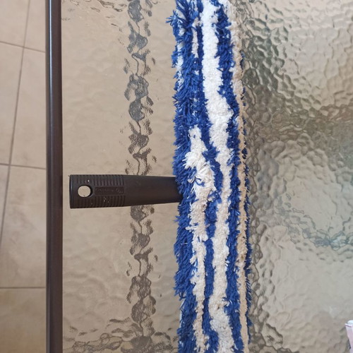Window cleaning brush used, washable