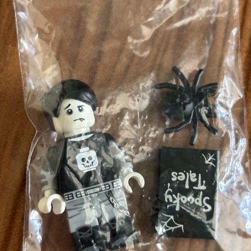 Spooky Boy Lego CMF Series 16 minifigure, complete set with accessories