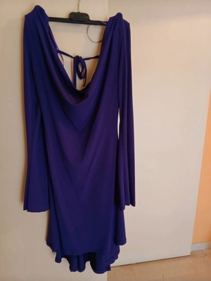 Jersey dress purple size S/36 like new with open back