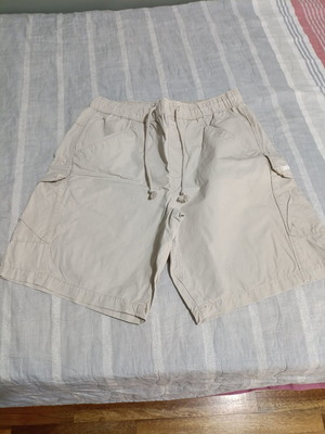 Pull & Bear Beige Bermuda Shorts like new, size L