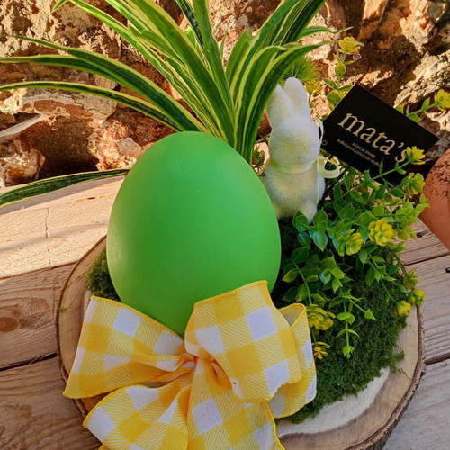 Easter decoration with bunny and egg handmade Mata’s