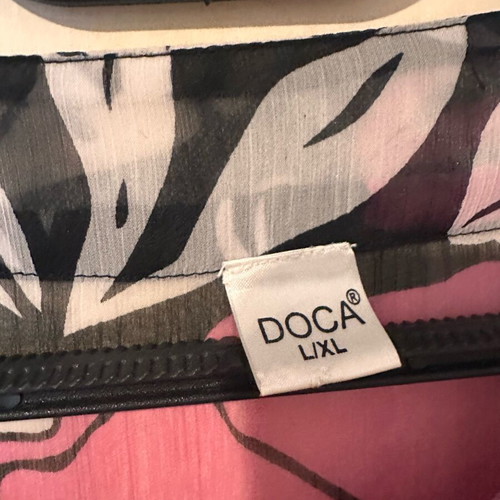 Doca women's blouse like new, black and pink, semi-transparent weave