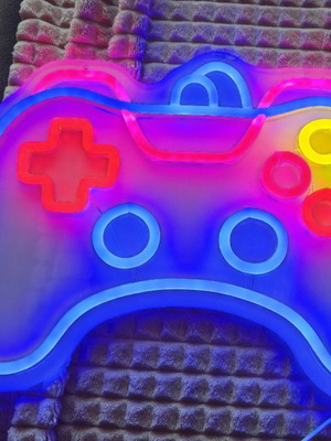 LED Neon Game Controller RGB Lamp like new, gamer wall light