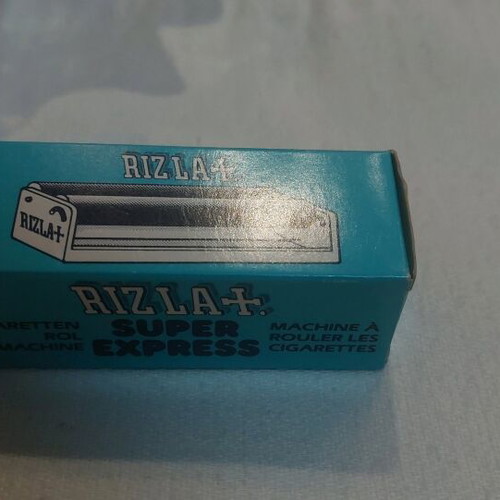 RIZLA cigarette rolling machine new