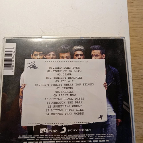 Midnight Memories CD slightly used, pop
