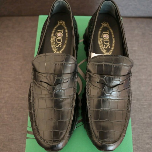 Tod's black calf leather loafers new