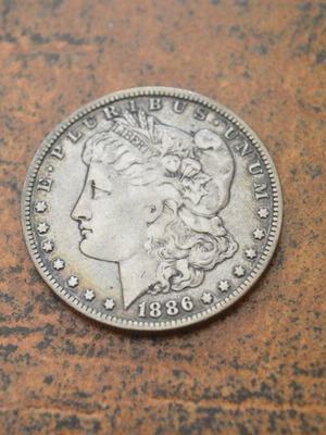 American Silver Dollar 900 Liberty Morgan 1886 used
