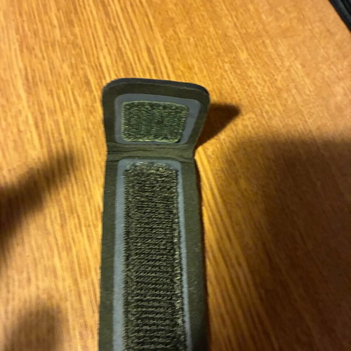 Mobile armband case used for running, fits phones up to 6.1 inches