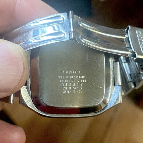 Seiko 5 automatic watch like new, square TV shape case