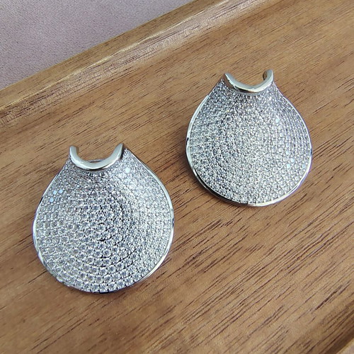 Silver plated earrings with zircon stones