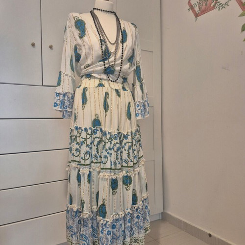 Summer set skirt and wrap top one size, like new, white and blue