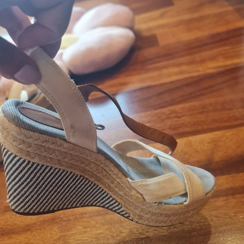 Hilfiger white platform sandals size 39 used