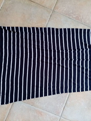 Bershka Μακριά Φούστα Με Άνοιγμα Στο Πλάι Small Σαν Καινούργιο Μπλε Σκούρο/Άσπρο