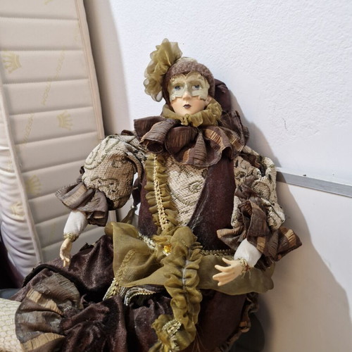 Decorative doll theatrical Venetian style like new