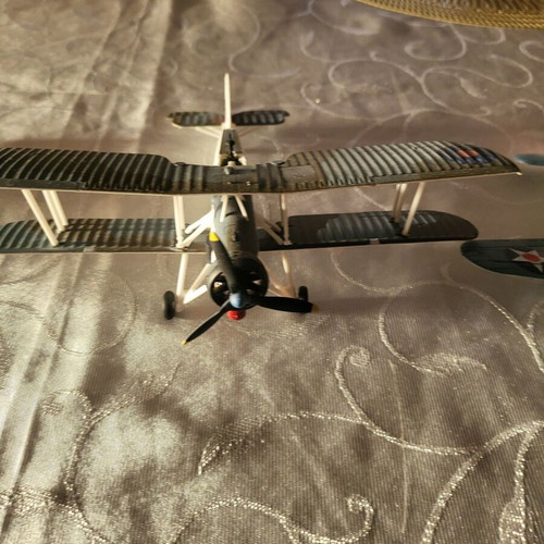 Metal airplanes like new, pack of 3 pieces