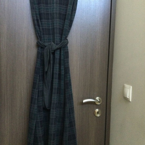 Sleeveless checked dress like new, gray and green