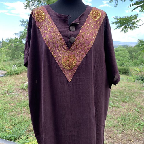 Caftan new, eggplant color with gold sequin embroidery