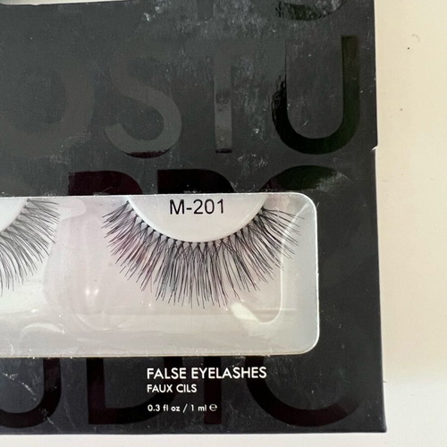 BH Cosmetics Studio Pro False Eyelashes style M-201 new