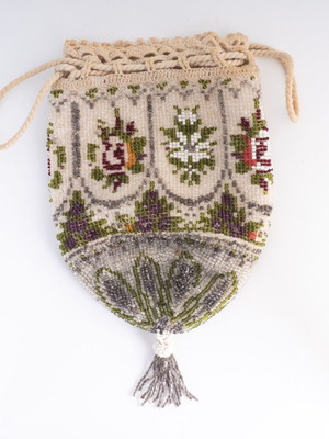 Edwardian micro-beaded rose reticule pouch, c. 1900s