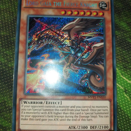 Lord Gaia The Fierce Knight Secret Rare like new