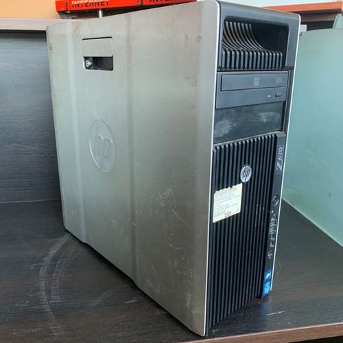 HP Z620 Workstation like new with 32GB RAM, 256GB SSD, 1TB HDD, Quadro 4000 2GB