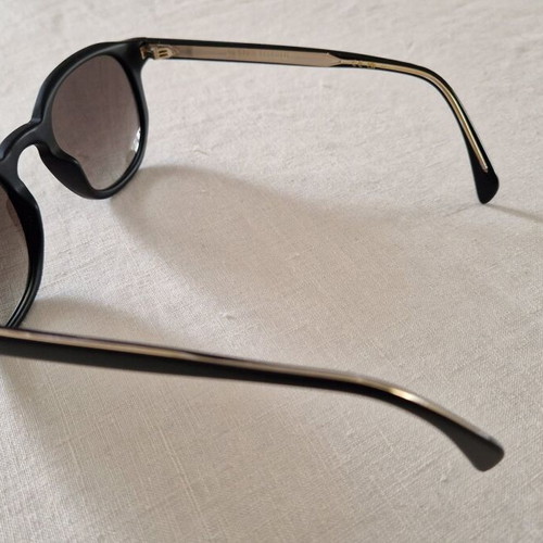 David Beckham sunglasses new, black and gold