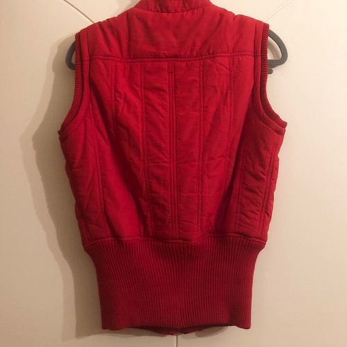 Mango sleeveless jacket red like new, size M