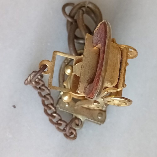 Fiat 501 keychain with rotating wheels