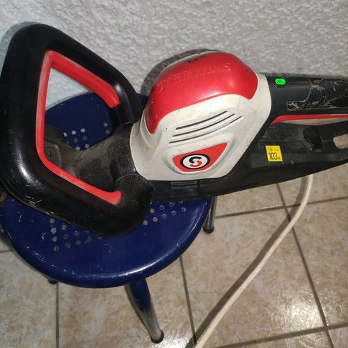 Sterwins Professional Hedge Trimmer used, 1.1m, 600W