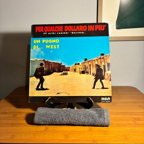 Un Pugno Di West LP used, Spaghetti Western soundtrack by Morricone