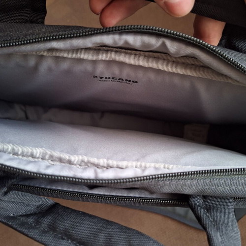 Tucano Laptop Bag like new, black, shoulder strap
