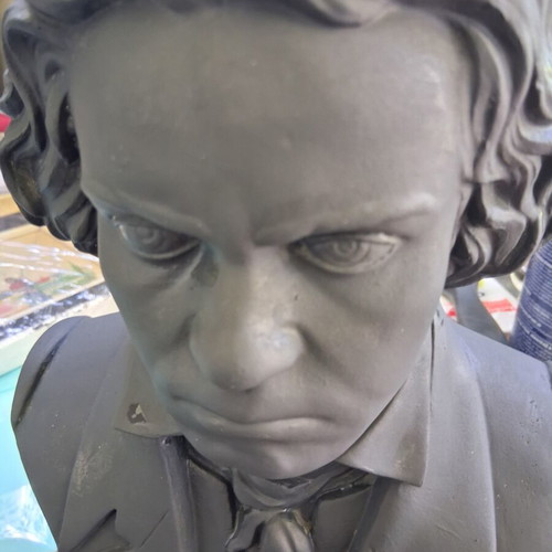 Beethoven Gypsum Bust by Spyros Goggakis like new, signed, 30cm