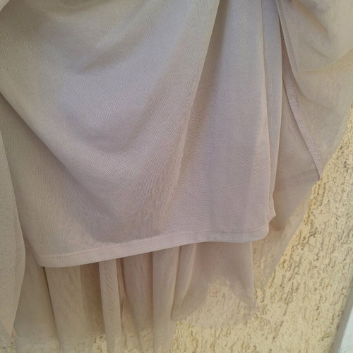H&M tulle skirt in soft beige color, like new, size large