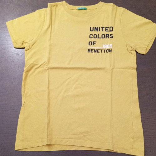 Benetton yellow kids t-shirt like new, size XS